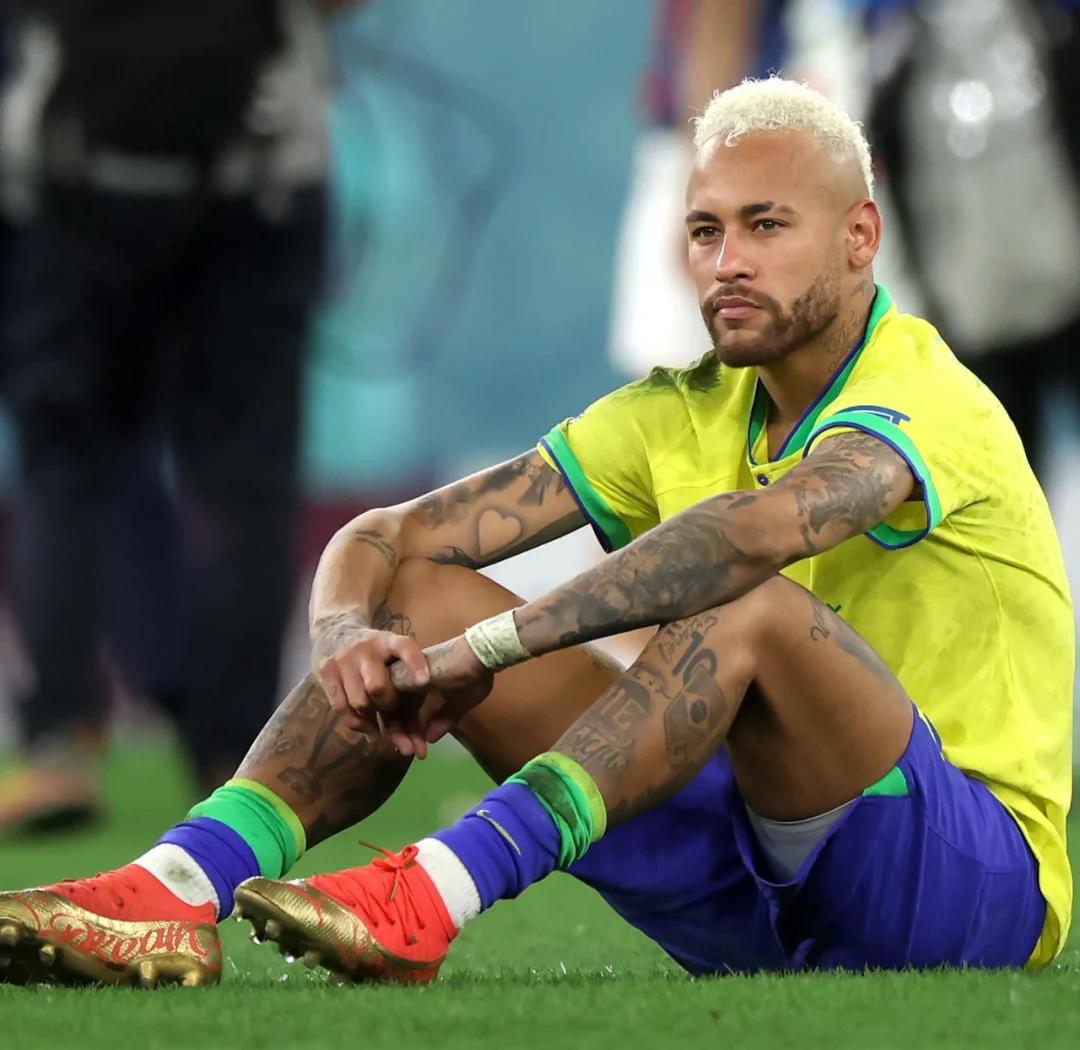 九游账号登录官网关于内马尔连续五场比赛得分超过重返赛场，加拿大队不断突破！比赛高潮迭起的信息